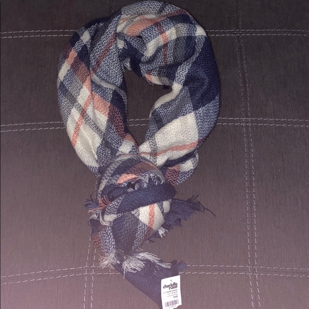 Charlotte Russe Plaid Scarf